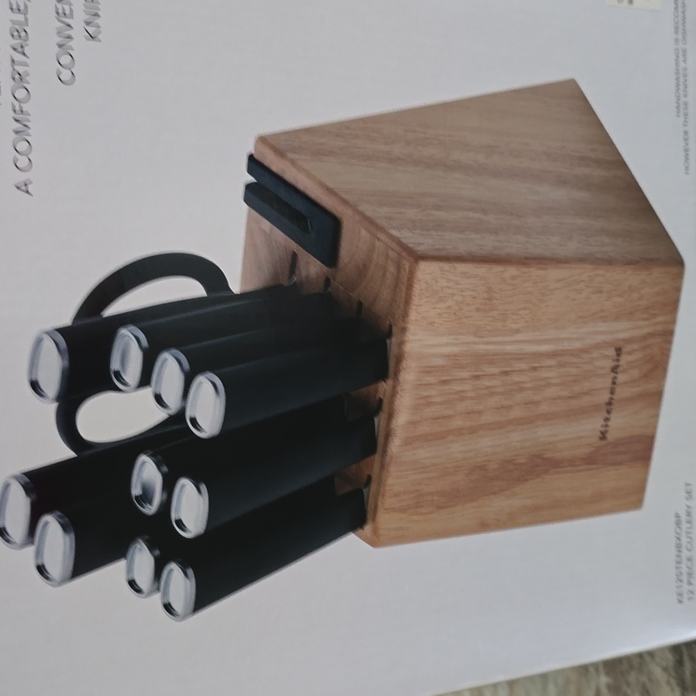KITCHENAID BRAND 12 PIECE CUTLERY SET
